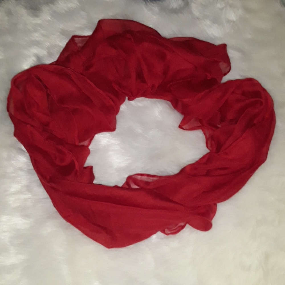 Womens deep red eternity scarf